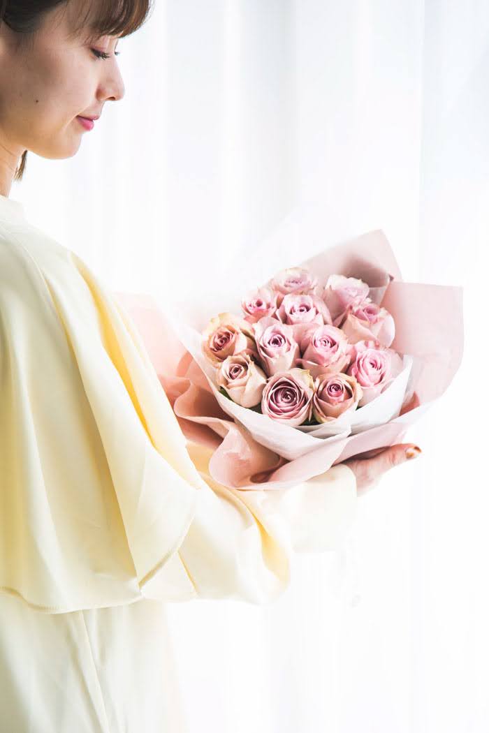 花束 ローズブーケ国産バラ 12本 #1106 size:80 アンティーク薄PNKの写真 2