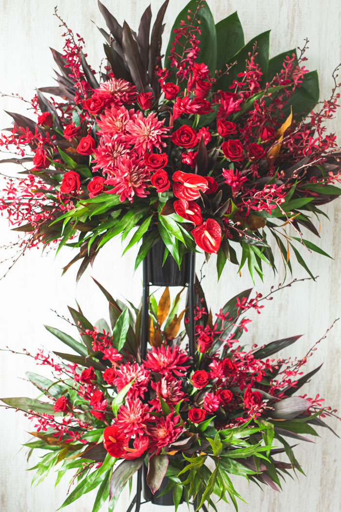 スタンド花 2段 レッド #1228の写真2枚目