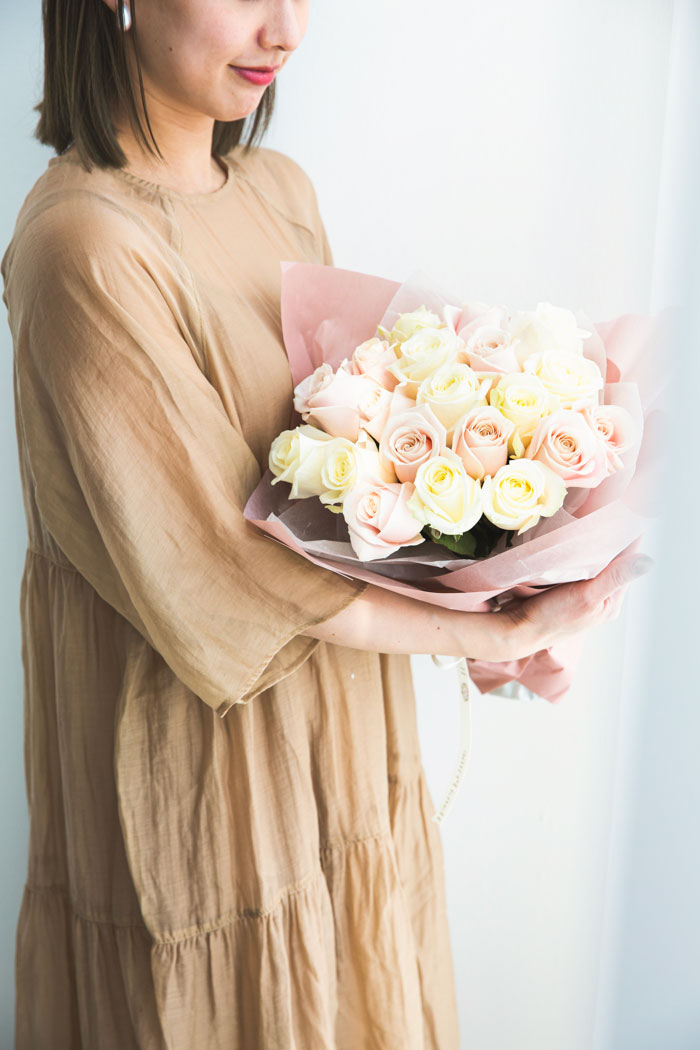 花束 ローズブーケ バラ 20本クロス #1399 size:80 薄PNK×WHT