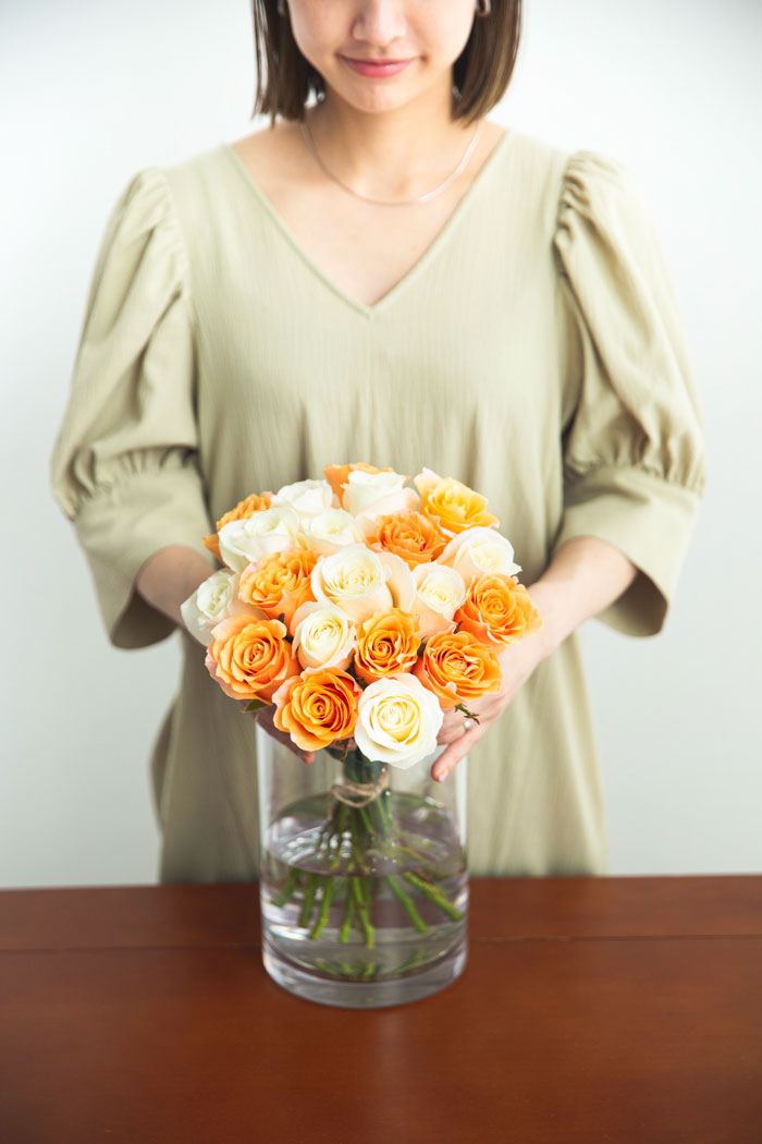 花束 ローズブーケ バラ 20本クロス #1400 size:80 ORN×WHTの写真7枚目