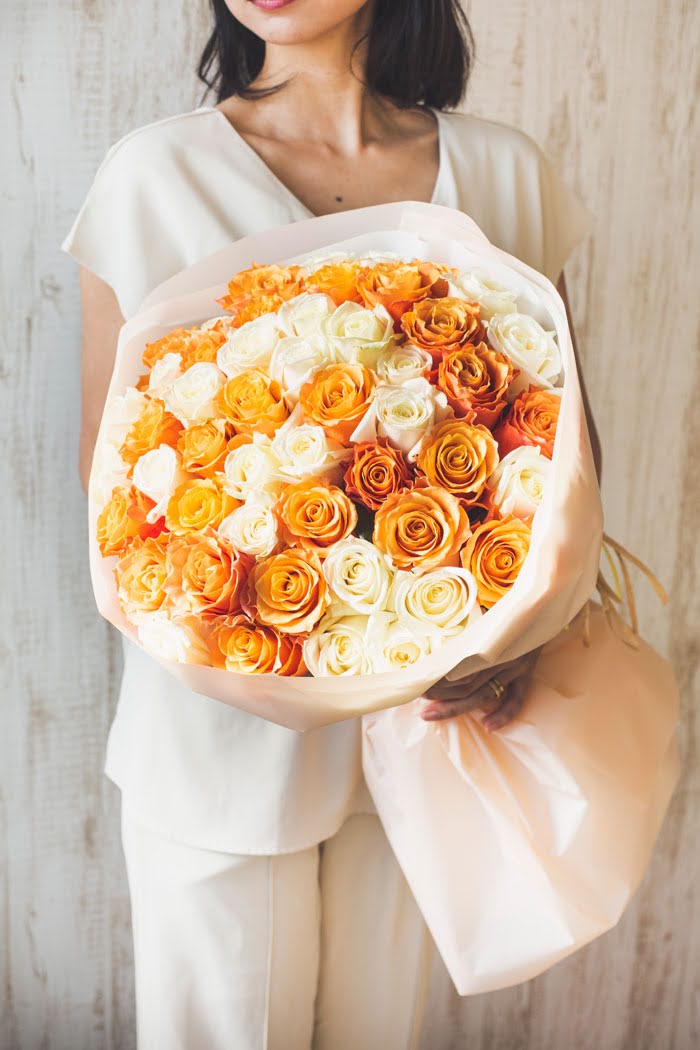 花束 ローズブーケ バラ 50本クロス #1405 size:120 ORN×WHTの写真3枚目