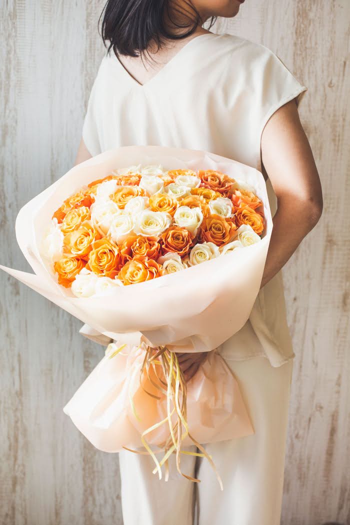 花束 ローズブーケ バラ 50本クロス #1405 size:120 ORN×WHTの写真4枚目