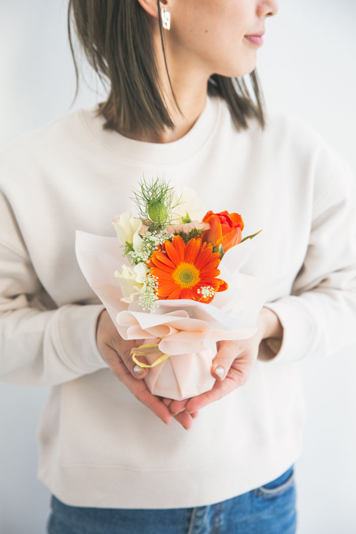 季節の花束  そのまま飾れるブーケ #1477 size:60の写真3枚目