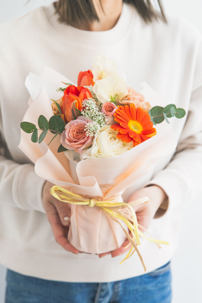 季節の花束  そのまま飾れるブーケ #1482 size:80の写真1枚目