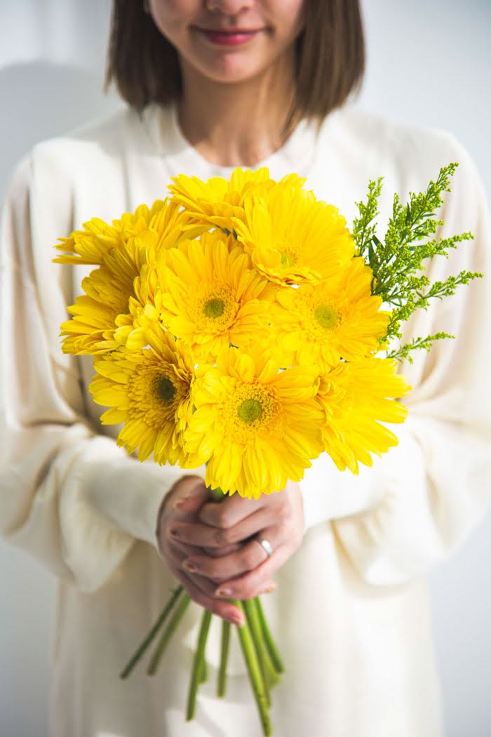 ガーベラ大輪 イエロー　品種おまかせ 3本　size:80