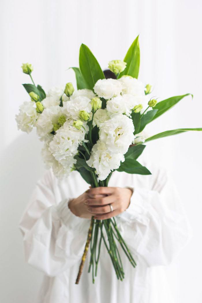 トルコキキョウ八重 大輪 白 品種おまかせ 3本 size:80｜HanaPrime