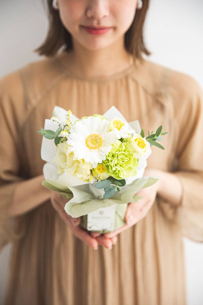 押し花に適したブーケは？結婚式のブーケ押し花にする作り方と手順 ｜ 花言葉・誕生花｜HanaPrime（ハナプライム）