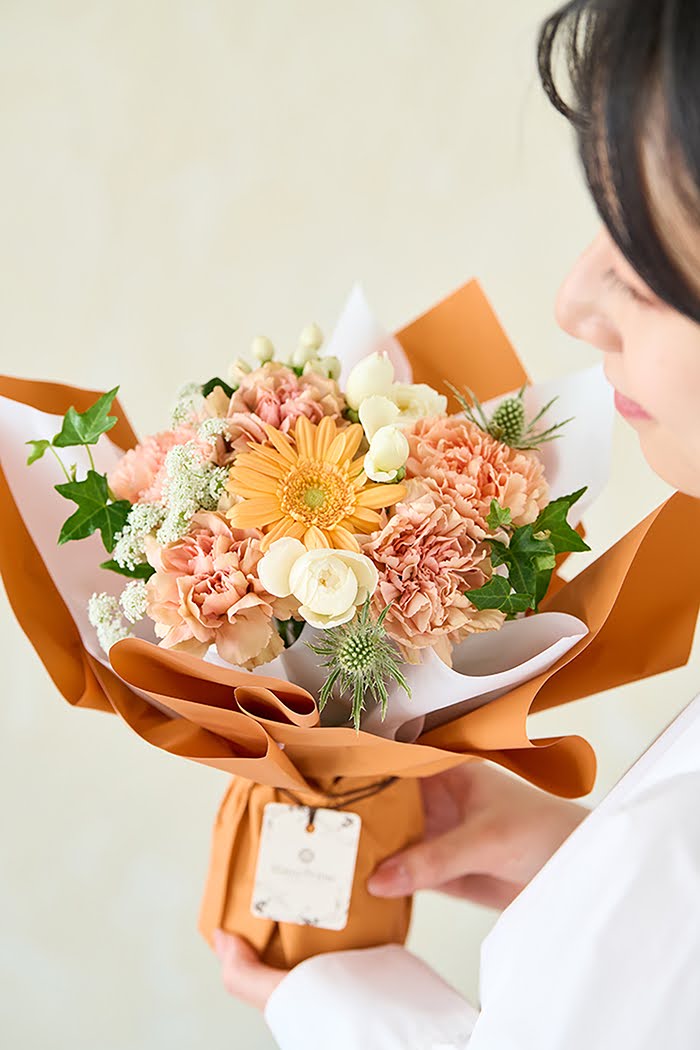 母の日 Special そのまま飾れる花束  #1857 size:M くすみORANGEの写真3枚目