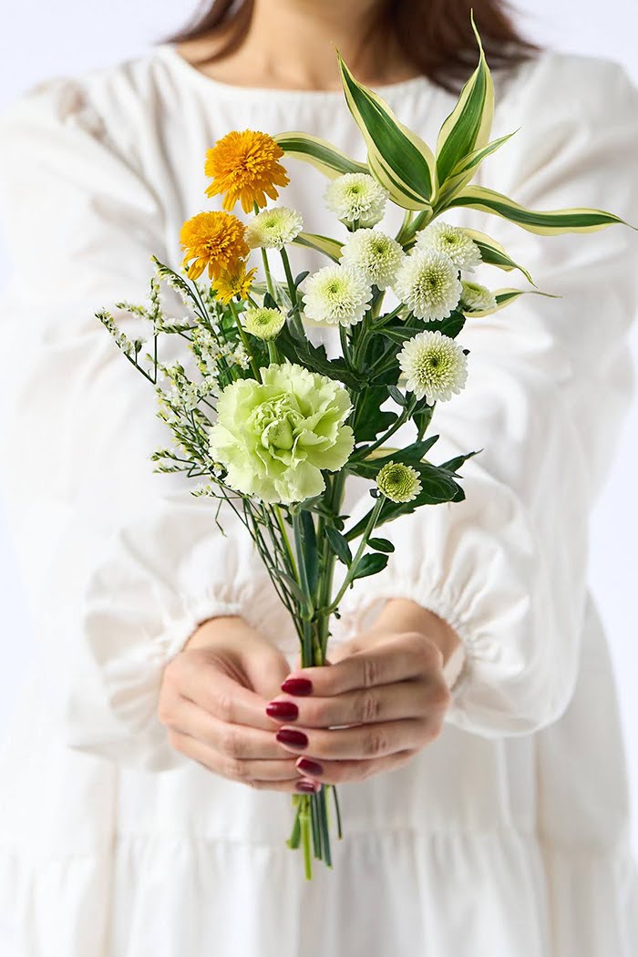 自宅用 お供え・お悔やみの花 980円セット #1906の写真1枚目