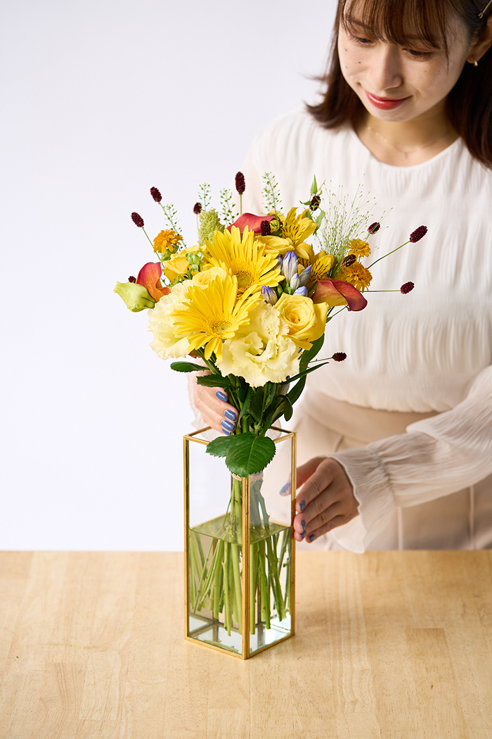 花束 季節のブーケ  イエロー #1913 size:100の写真3枚目