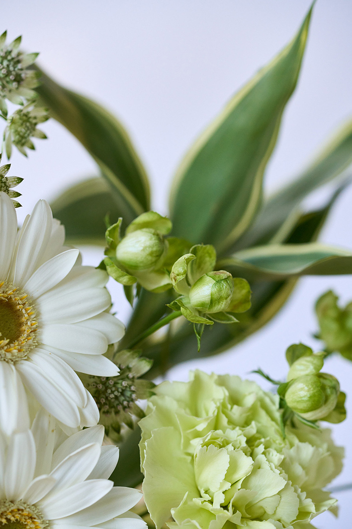 自宅用 季節のお花 1,980円セット #1967の写真8枚目