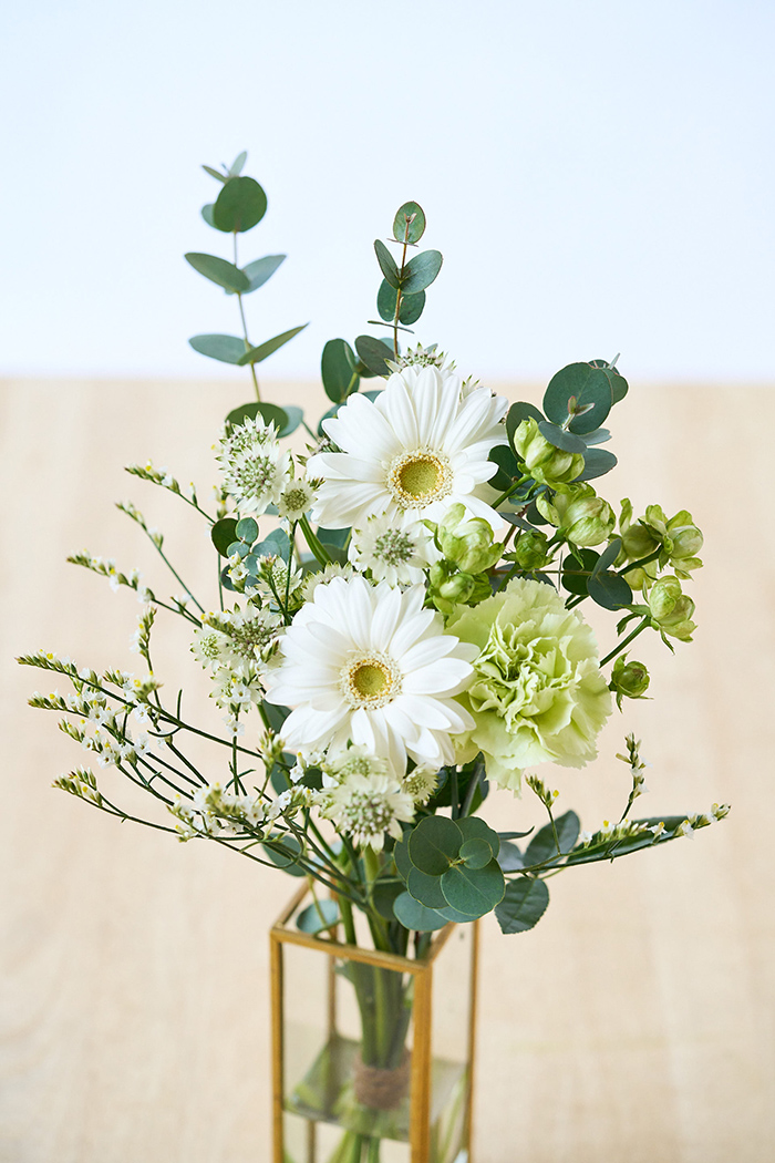 自宅用 季節のお花 1,480円セット #1968の写真4枚目