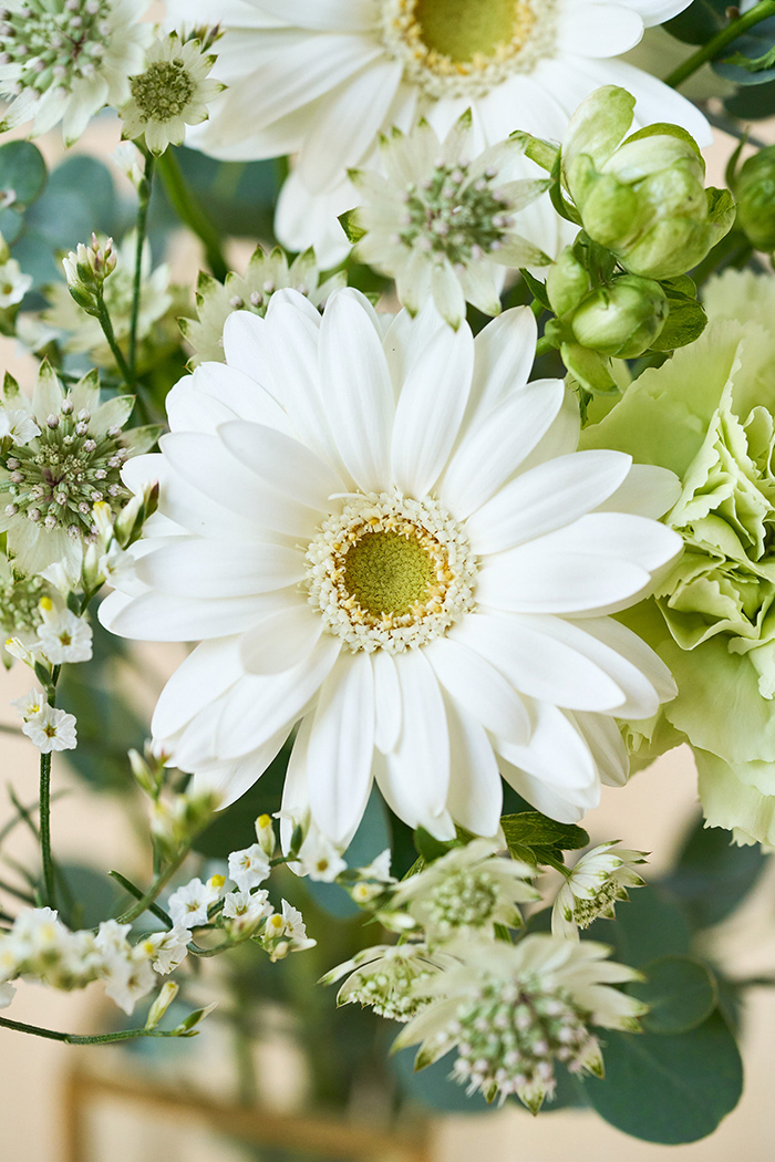 自宅用 季節のお花 1,480円セット #1968の写真5枚目