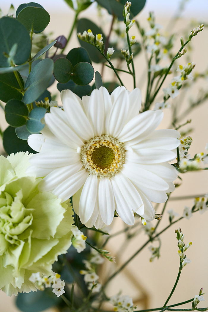 自宅用 季節のお花 980円セット #1969の写真5枚目