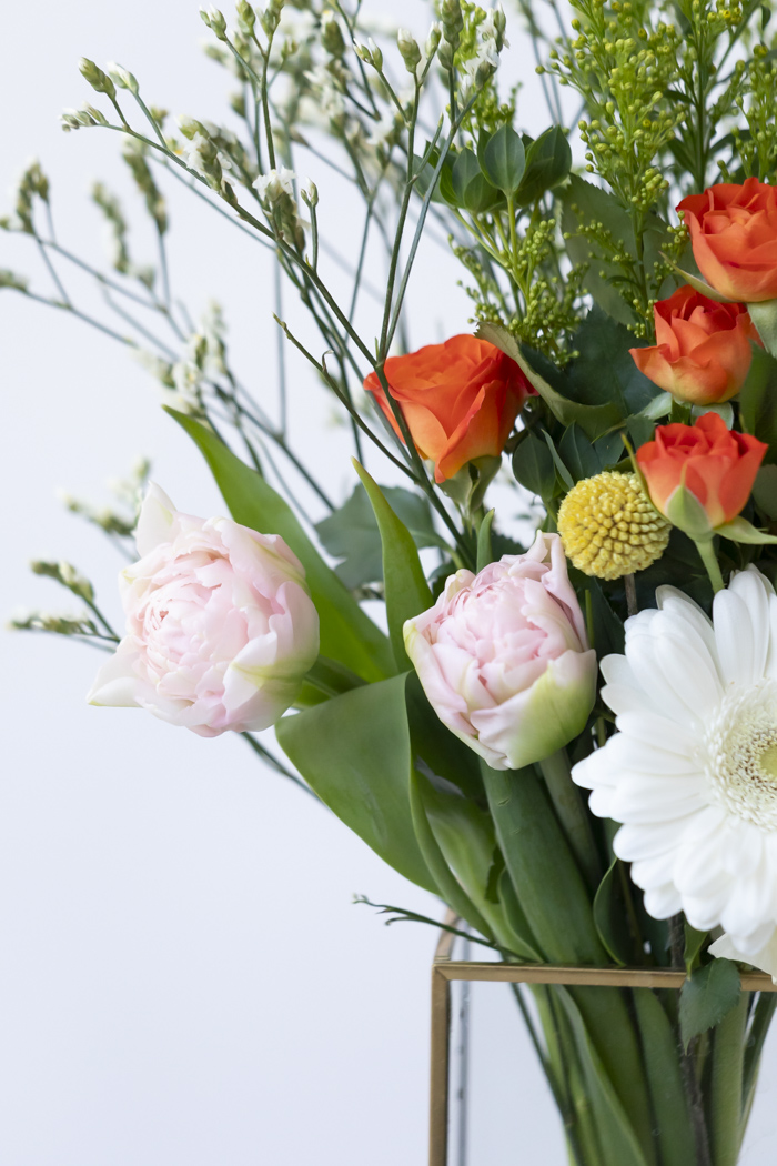 自宅用 季節のお花 1,980円セット #2002の写真4枚目