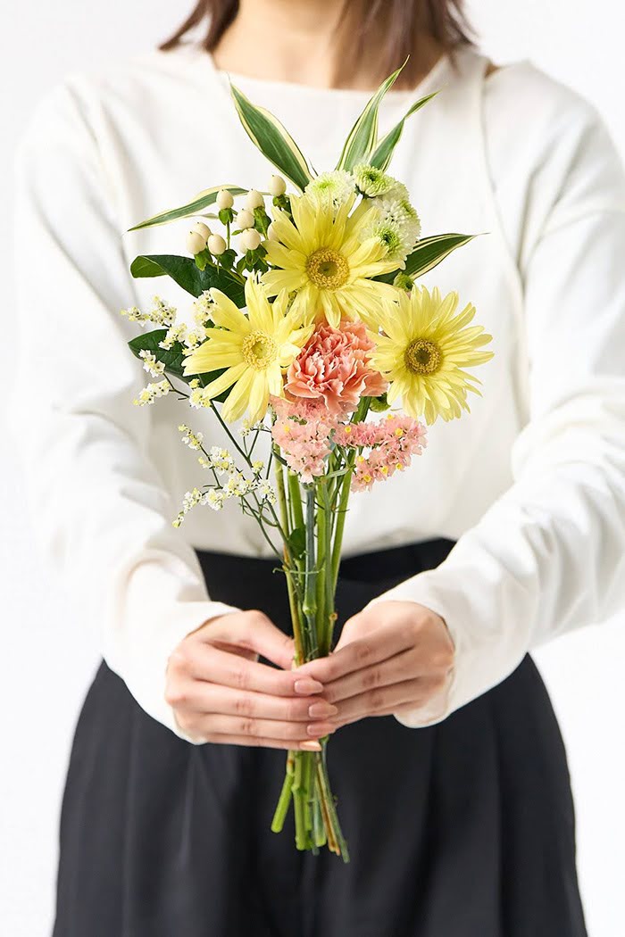自宅用 お供え・お悔やみの花 1,980円セット #2019の写真1枚目