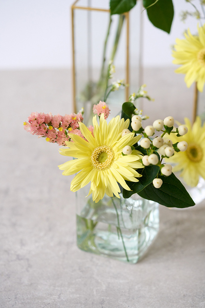 自宅用 季節のお花 1,980円セット #2022の写真3枚目