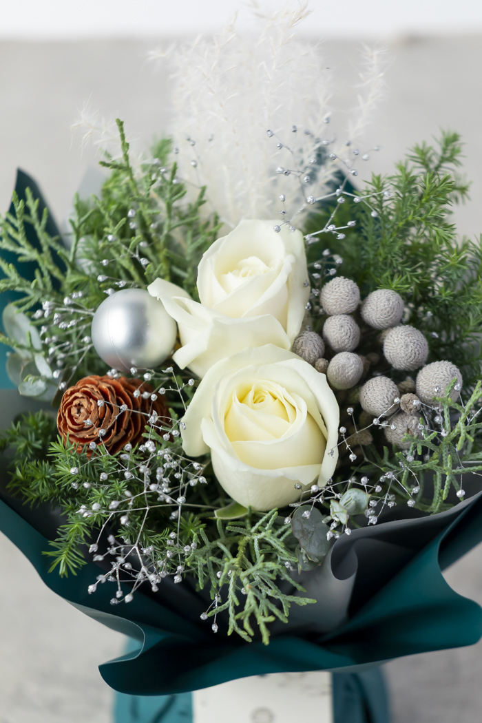 クリスマス限定　そのまま飾れるブーケ ホワイト #2175 60size