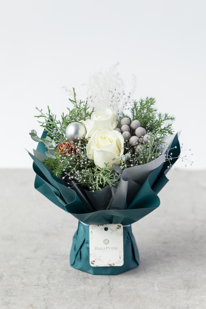 クリスマス限定　そのまま飾れるブーケ ホワイト #2175 60sizeの写真6枚目