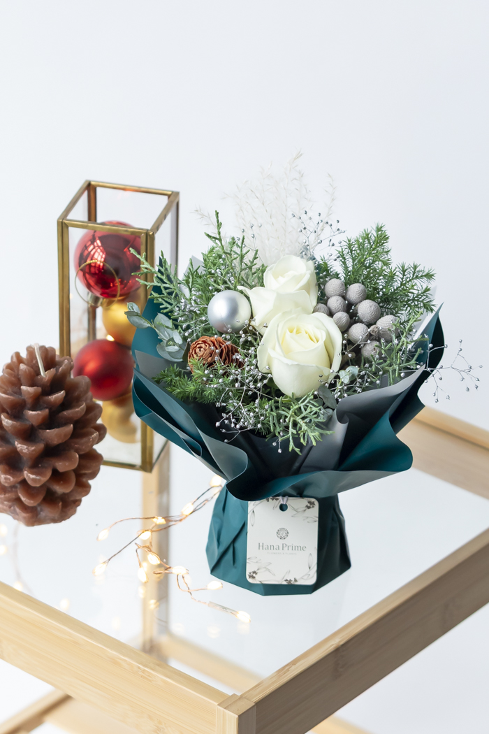 クリスマス限定　そのまま飾れるブーケ ホワイト ♯2175 60sizeの写真7枚目