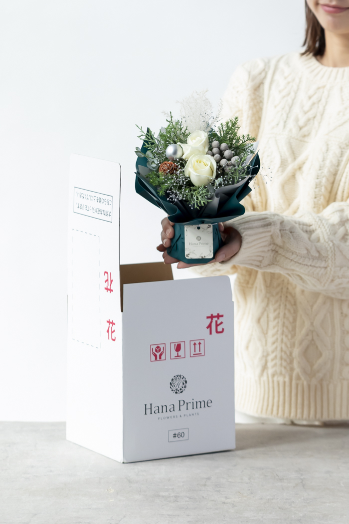 クリスマス限定　そのまま飾れるブーケ ホワイト #2175 60sizeの写真9枚目