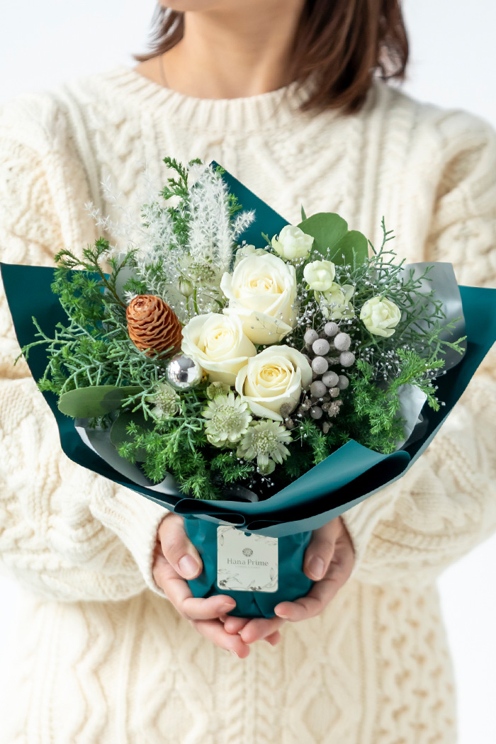 クリスマス限定　そのまま飾れるブーケ ホワイト #2176 80sizeの写真1枚目