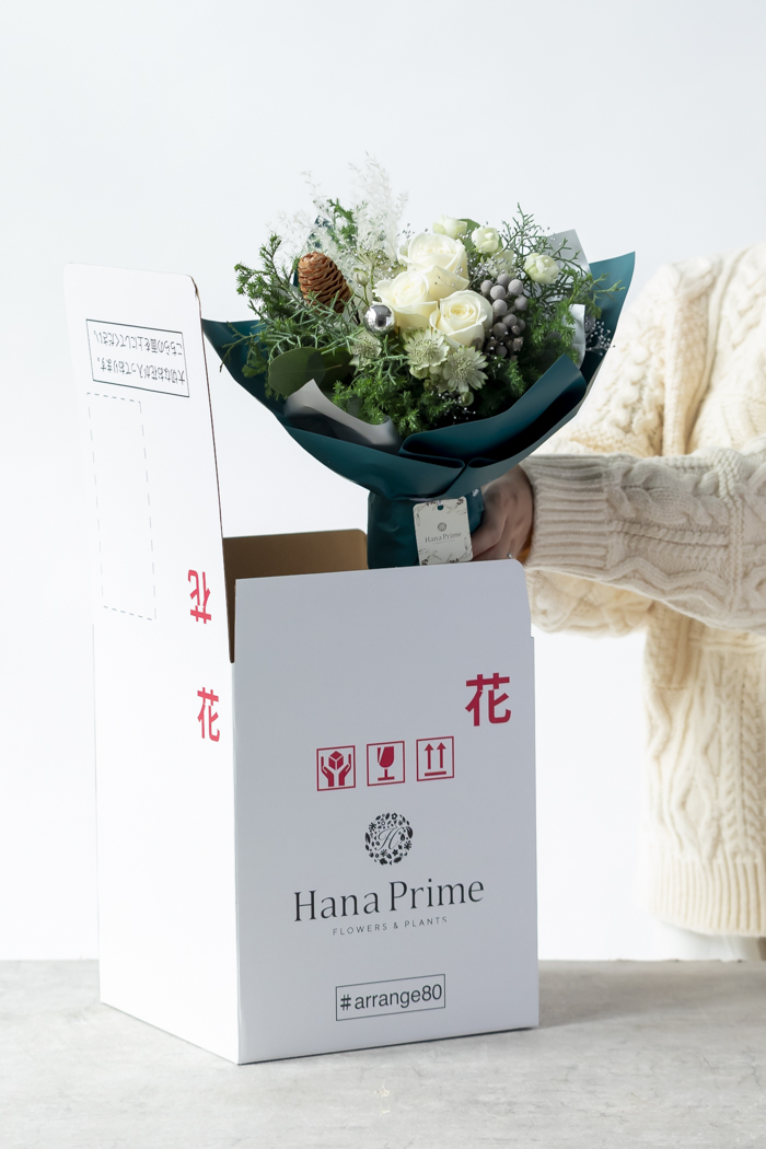 クリスマス限定　そのまま飾れるブーケ ホワイト ♯2176 80sizeの写真10枚目