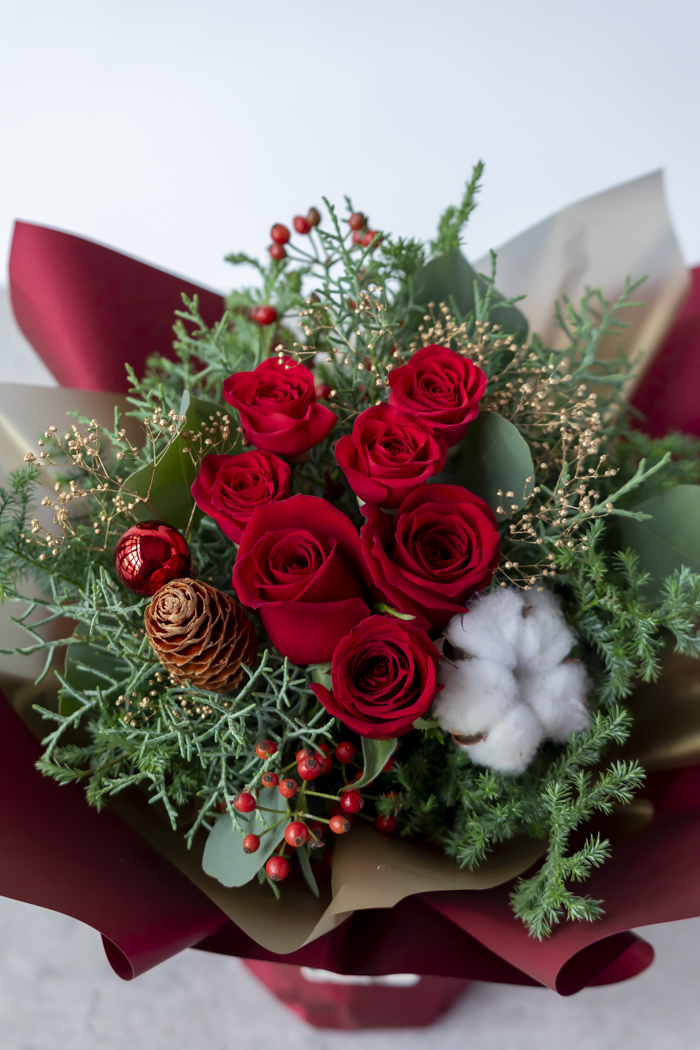 クリスマス限定　そのまま飾れるブーケ レッド ♯2178 80sizeの写真2枚目