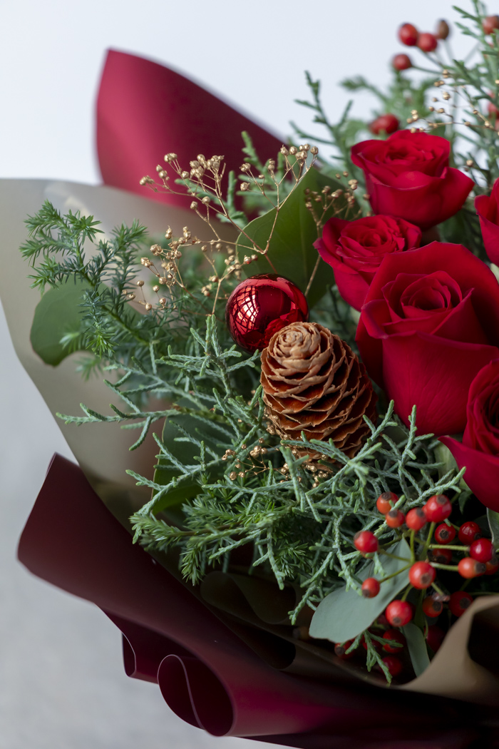 クリスマス限定　そのまま飾れるブーケ レッド ♯2178 80sizeの写真3枚目