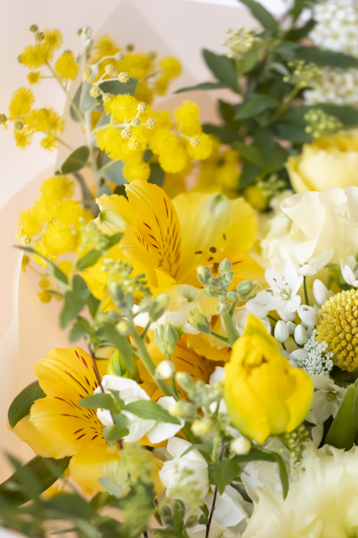 季節の花束 スタンダードブーケ #2240 size:100の写真3枚目