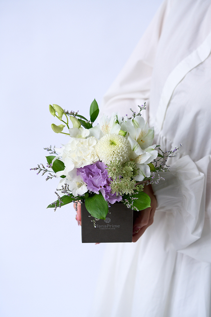BOXアレンジメント #2310 size:60 Squareの写真3枚目