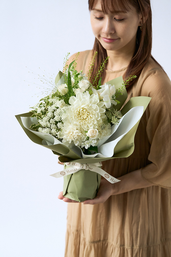 そのまま飾れるブーケ #2345 size:100 WHTの写真3枚目