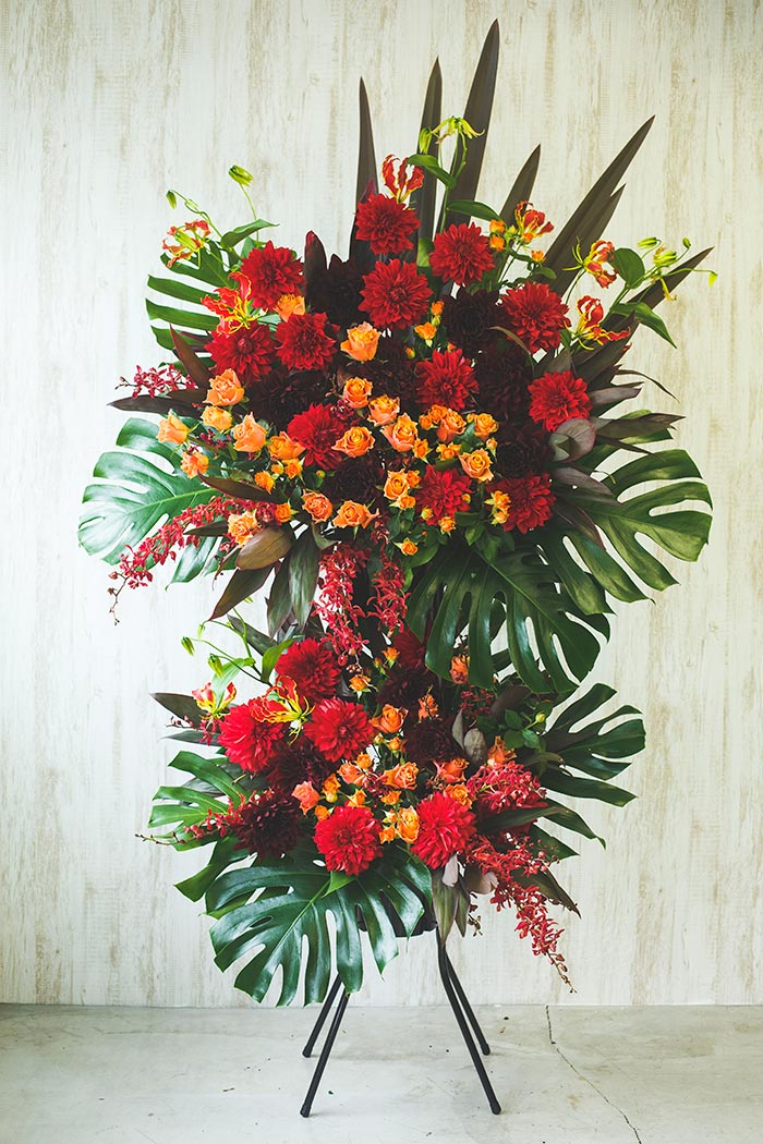 スタンド花 2段 レッドオレンジ #556の写真1枚目