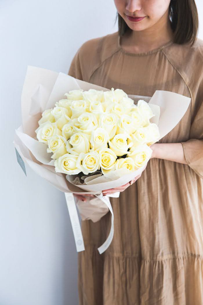花束 ローズブーケ バラ30本 #683 size:100 WHT｜HanaPrime（ハナ