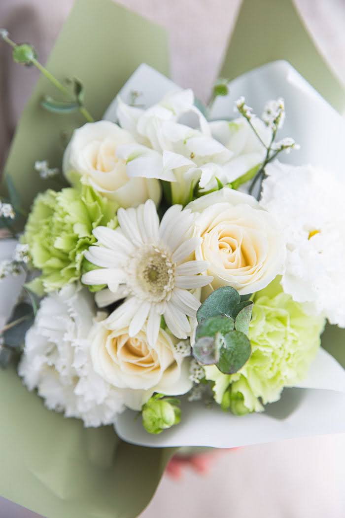 そのまま飾れるブーケ #847 size:80 WHT