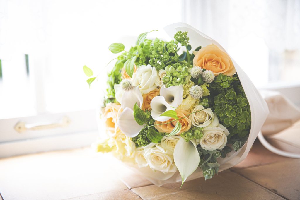 結婚祝いのお花はいつ贈るのが良い？