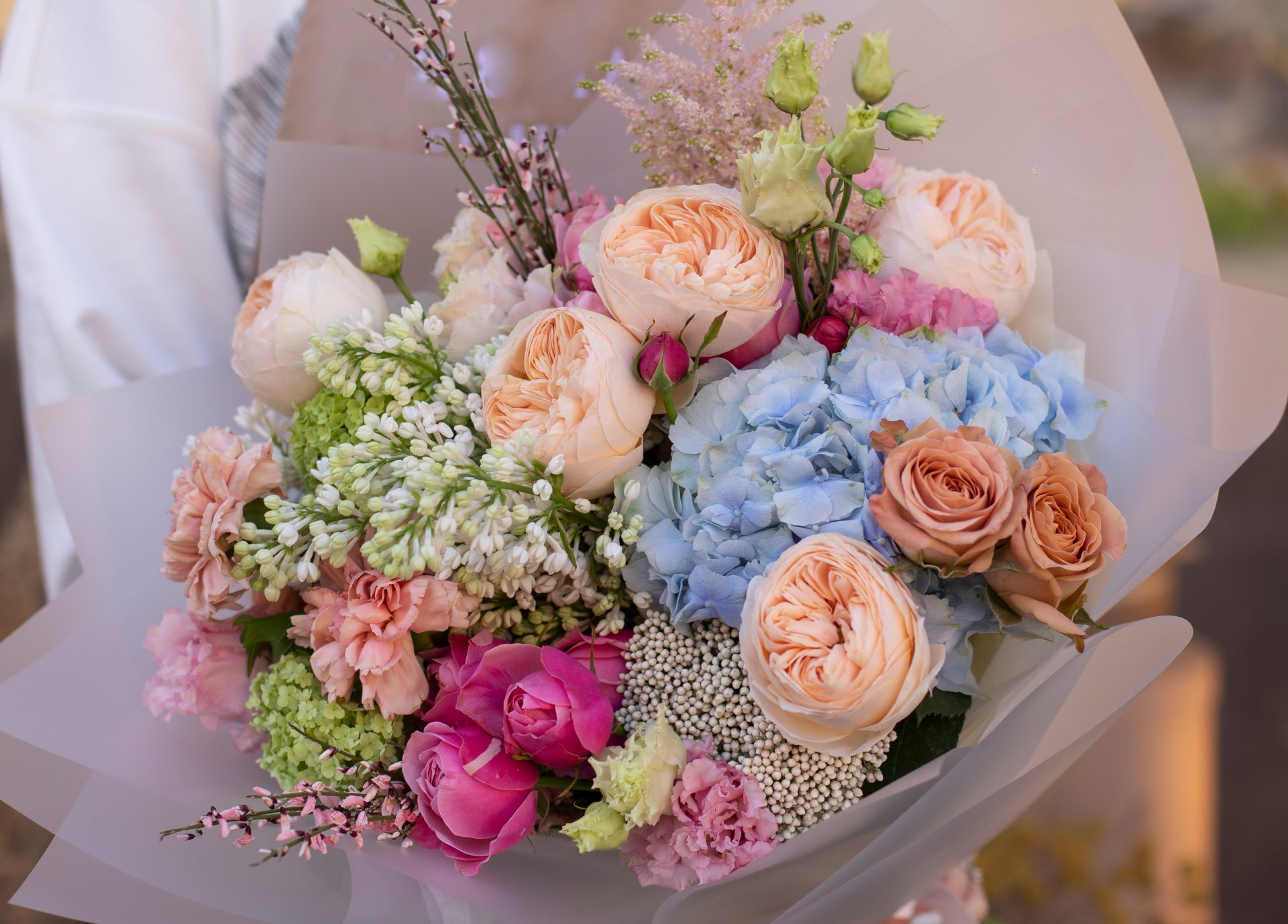 花束をお祝いに贈りたい 手配はいつまで 渡すタイミングは Hanaprimeマガジン